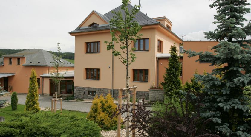 Apartmany Pemi Potštejn Exteriör bild